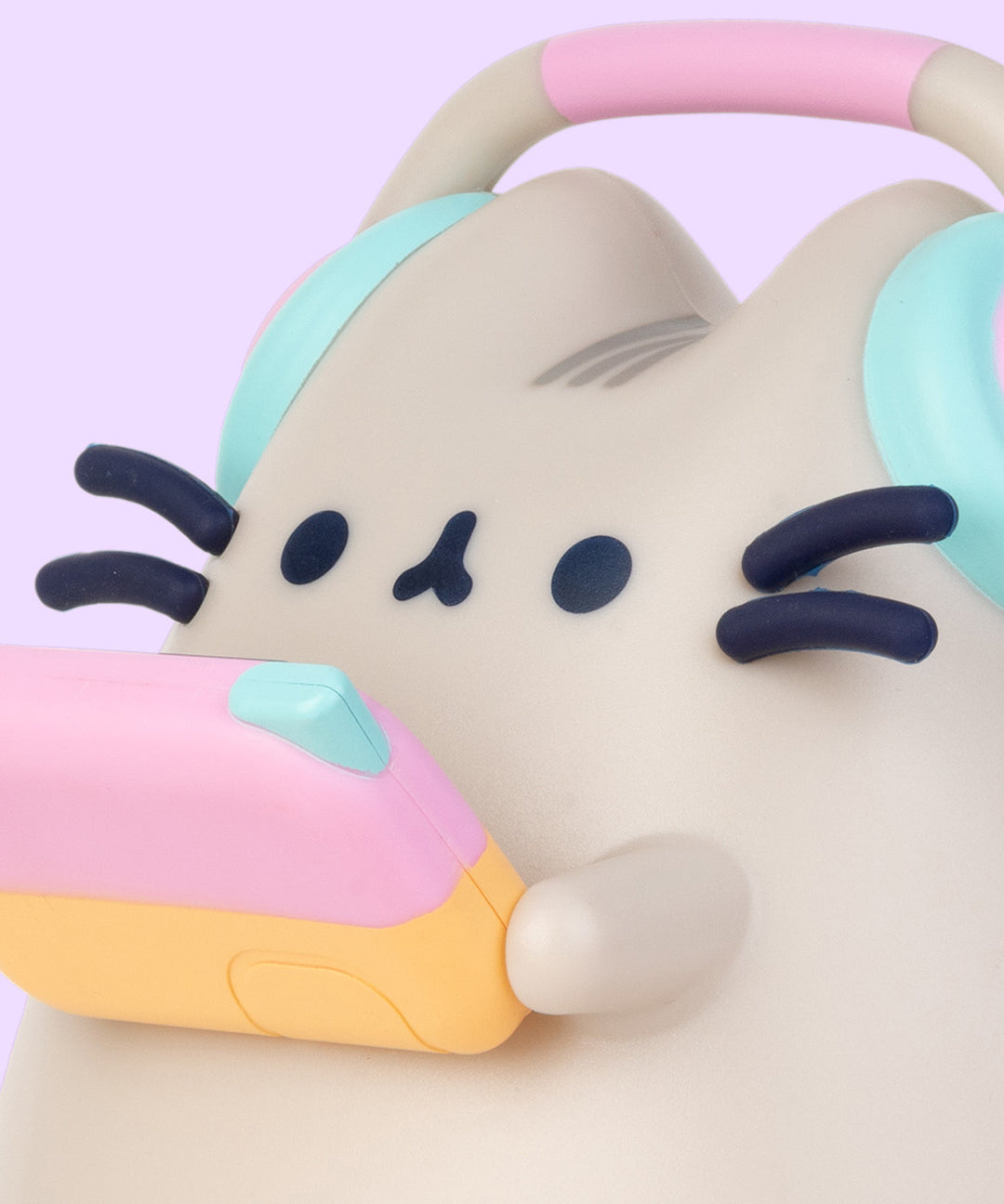 Gaming Pusheen Lamp - Image 5