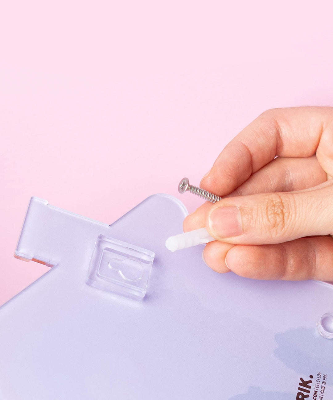 Pusheen Magnetic Keychain Holder - Image 6