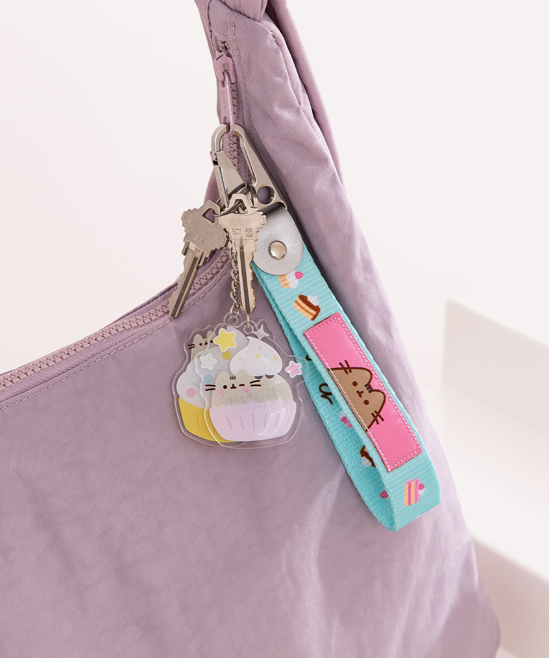 Pusheen Cupcake Keystrap - Image 2