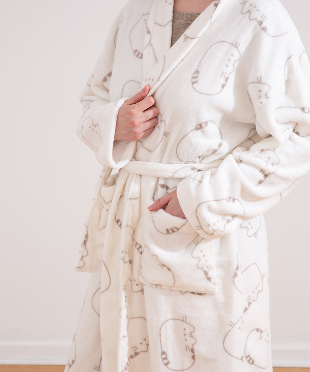Pusheen Plush Robe - US 1996