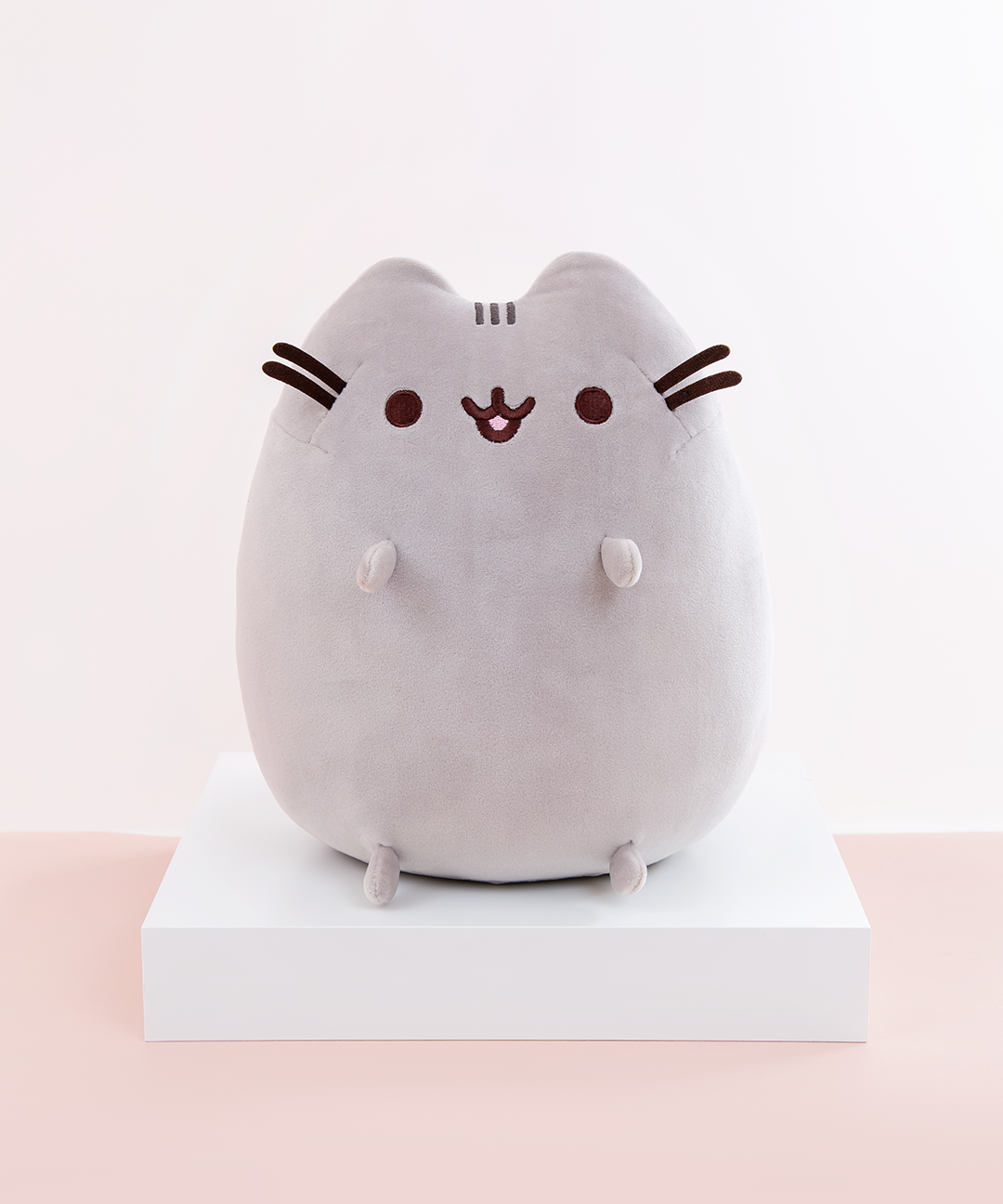 Medium Sitting Squisheen Plush - US 4343